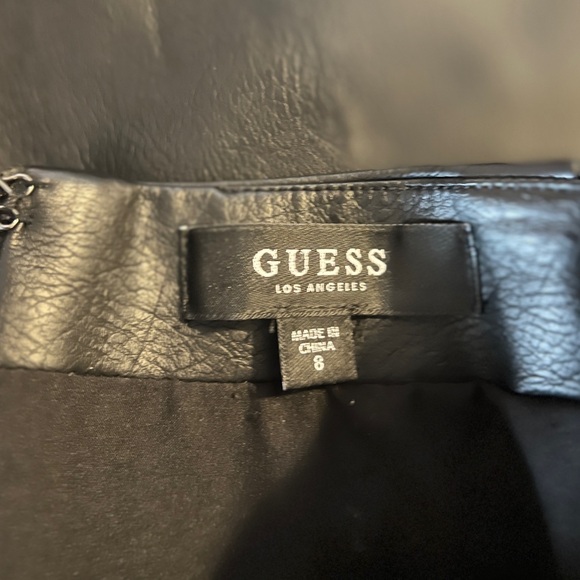 Leather Floral Embroidered Mini Skirt - Guess❓🌹 - Picture 11 of 11